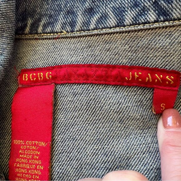 BCBG Denim Jean Jacket 🌺 small 🌺 - Picture 6 of 10